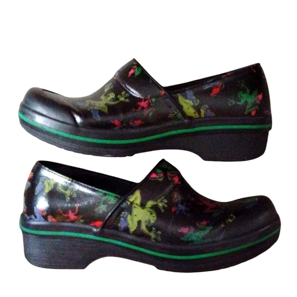 Dansko Frog Clogs Black Waterproof Slip On Comfort Shoes Sz 8 - Picture 10 of 10